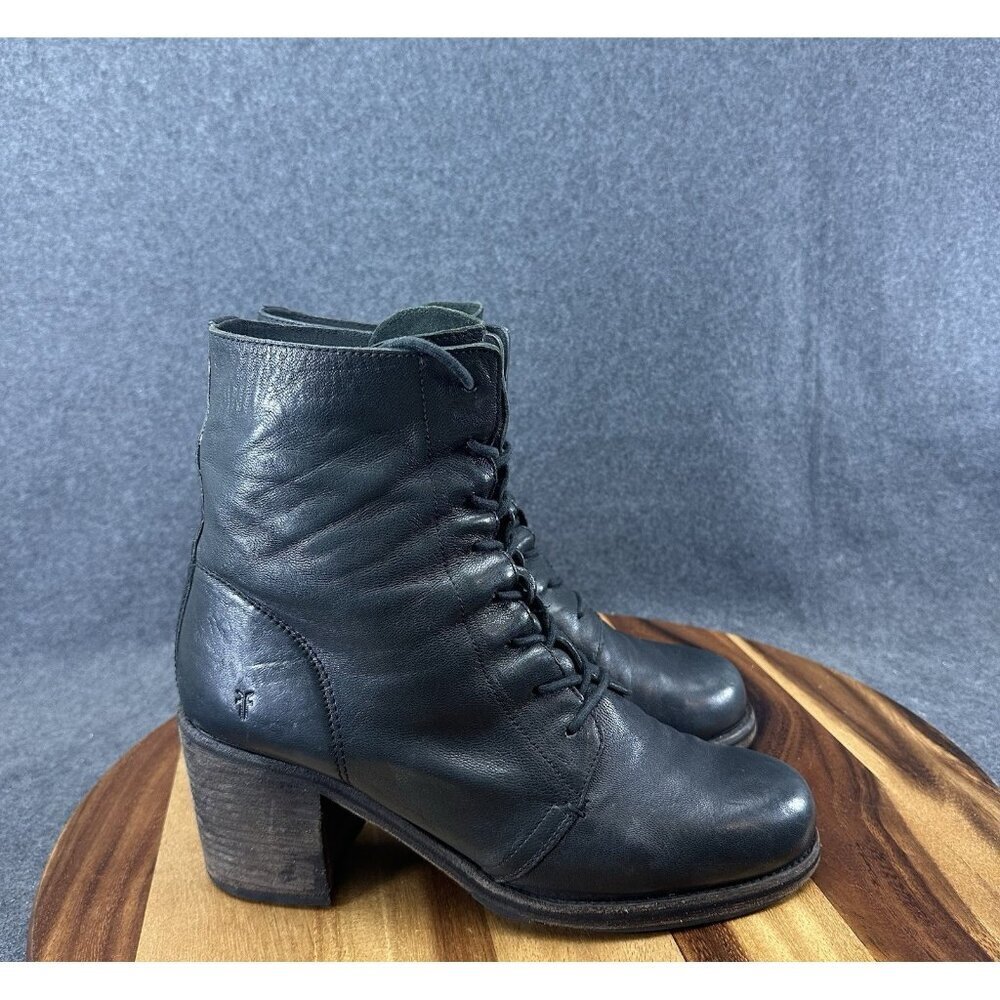 Frye Karen Lug Sole Combat Boot Lace Up 10B Black